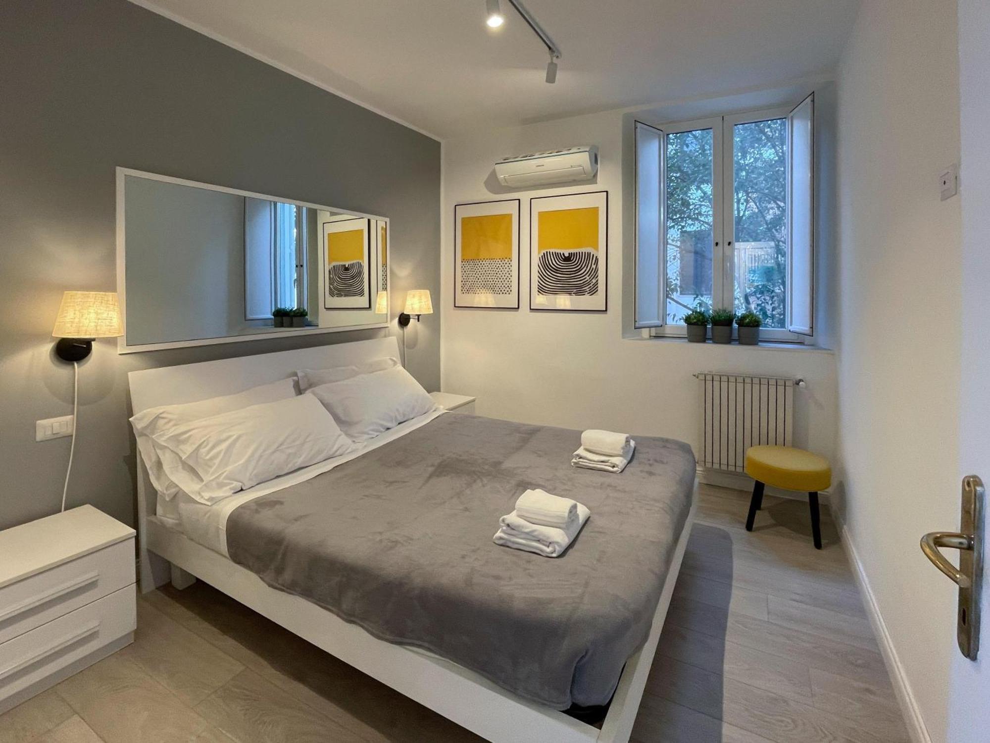 Apartment Vatican 317 *